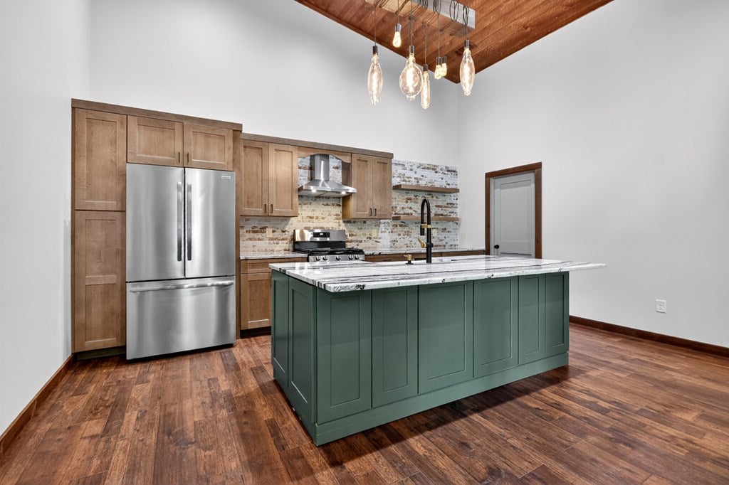 Mineral Bluff, Georgia, 30559, United States, 3 Bedrooms Bedrooms, ,3 BathroomsBathrooms,Residential,For Sale,1871294