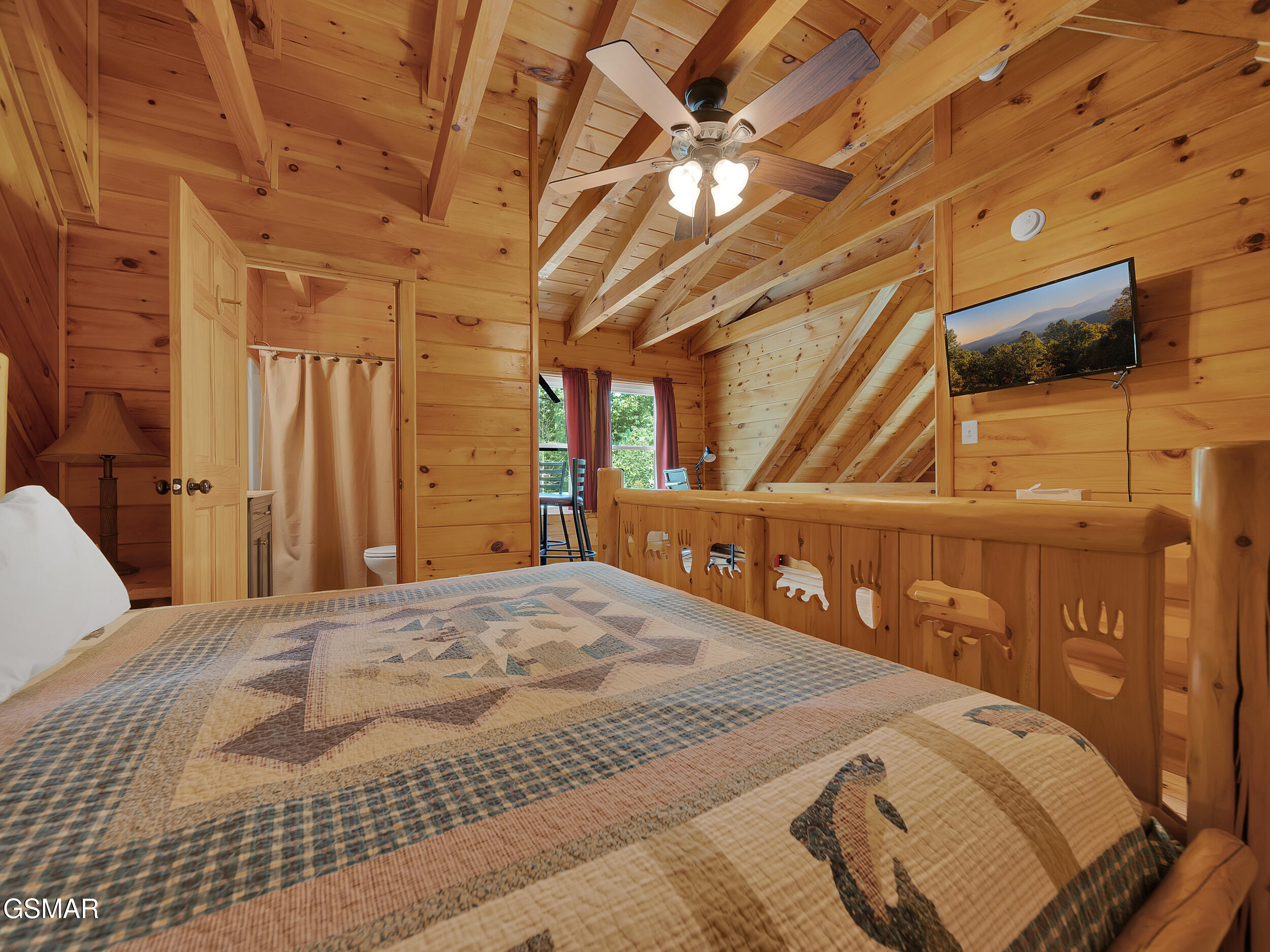 Gatlinburg, Tennessee, 37738, United States, 2 Bedrooms Bedrooms, ,2 BathroomsBathrooms,Residential,For Sale,1982435