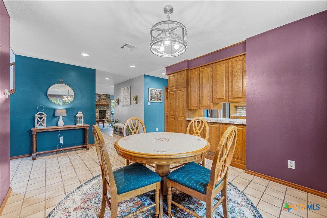 Holland, Texas, 76534, United States, 3 Bedrooms Bedrooms, ,2 BathroomsBathrooms,Residential,For Sale,1933257