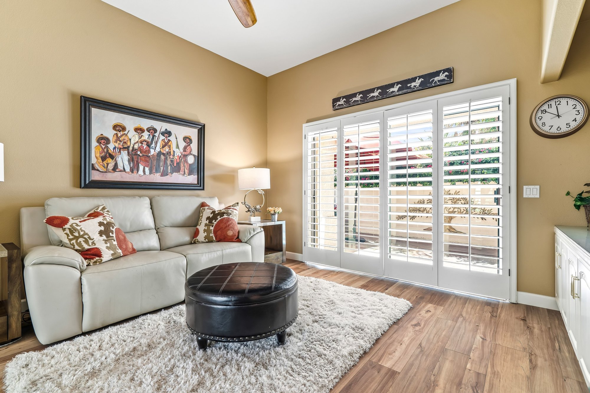  where  desert light meets the water’s edge - 物件實景