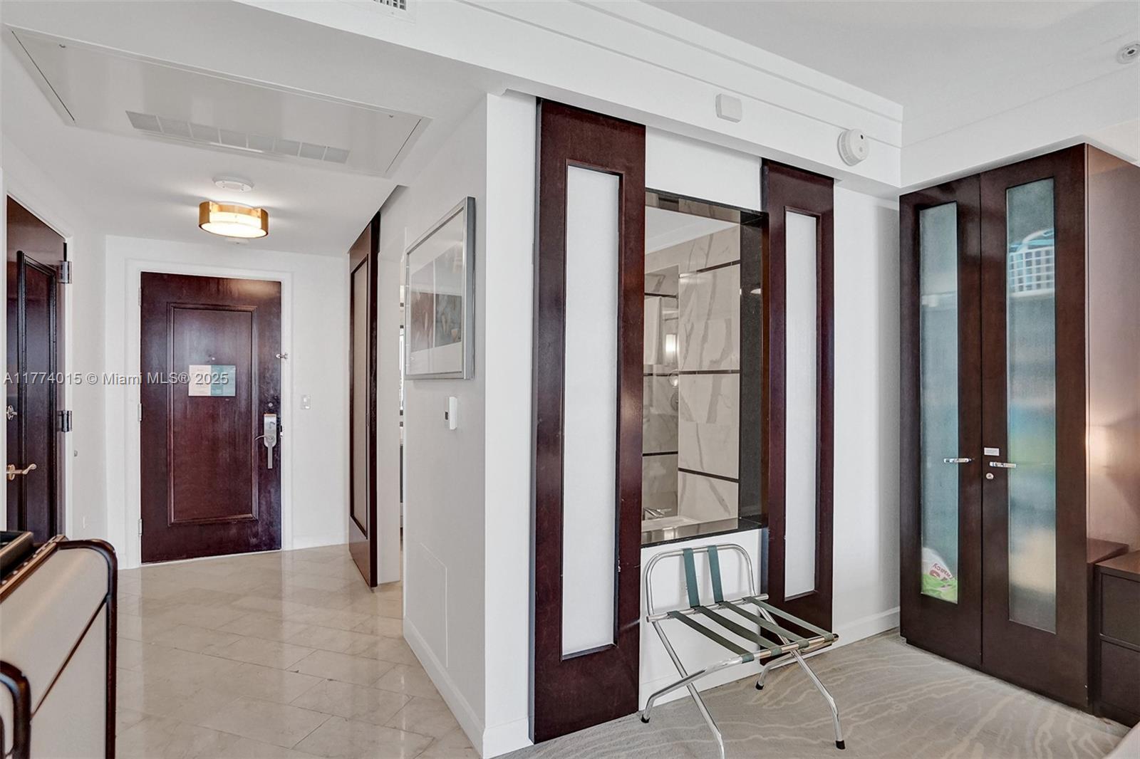 Miami Beach, Florida, 33140, United States, 2 Bedrooms Bedrooms, ,3 BathroomsBathrooms,Residential,For Sale,1759020