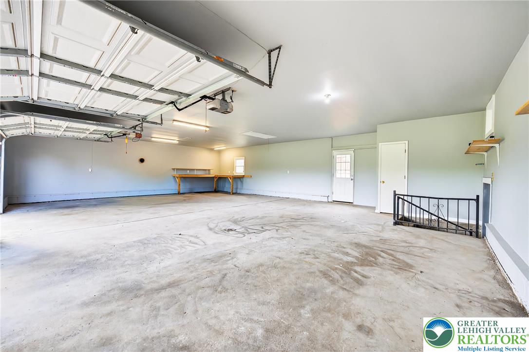 East Allen Twp, Pennsylvania, 18017, United States, 4 Bedrooms Bedrooms, ,2 BathroomsBathrooms,Residential,For Sale,1926367