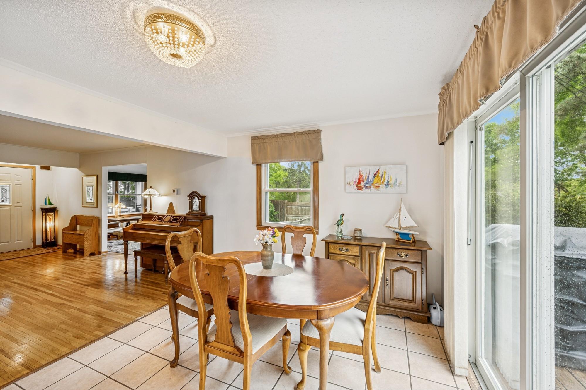 Minnetonka, Minnesota, 55345, United States, 3 Bedrooms Bedrooms, ,1 BathroomBathrooms,Residential,For Sale,1902041