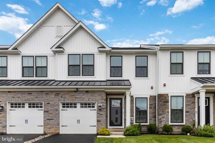 Cheltenham, Pennsylvania, 19012, United States, 3 Bedrooms Bedrooms, ,4 BathroomsBathrooms,Residential,For Sale,1887718