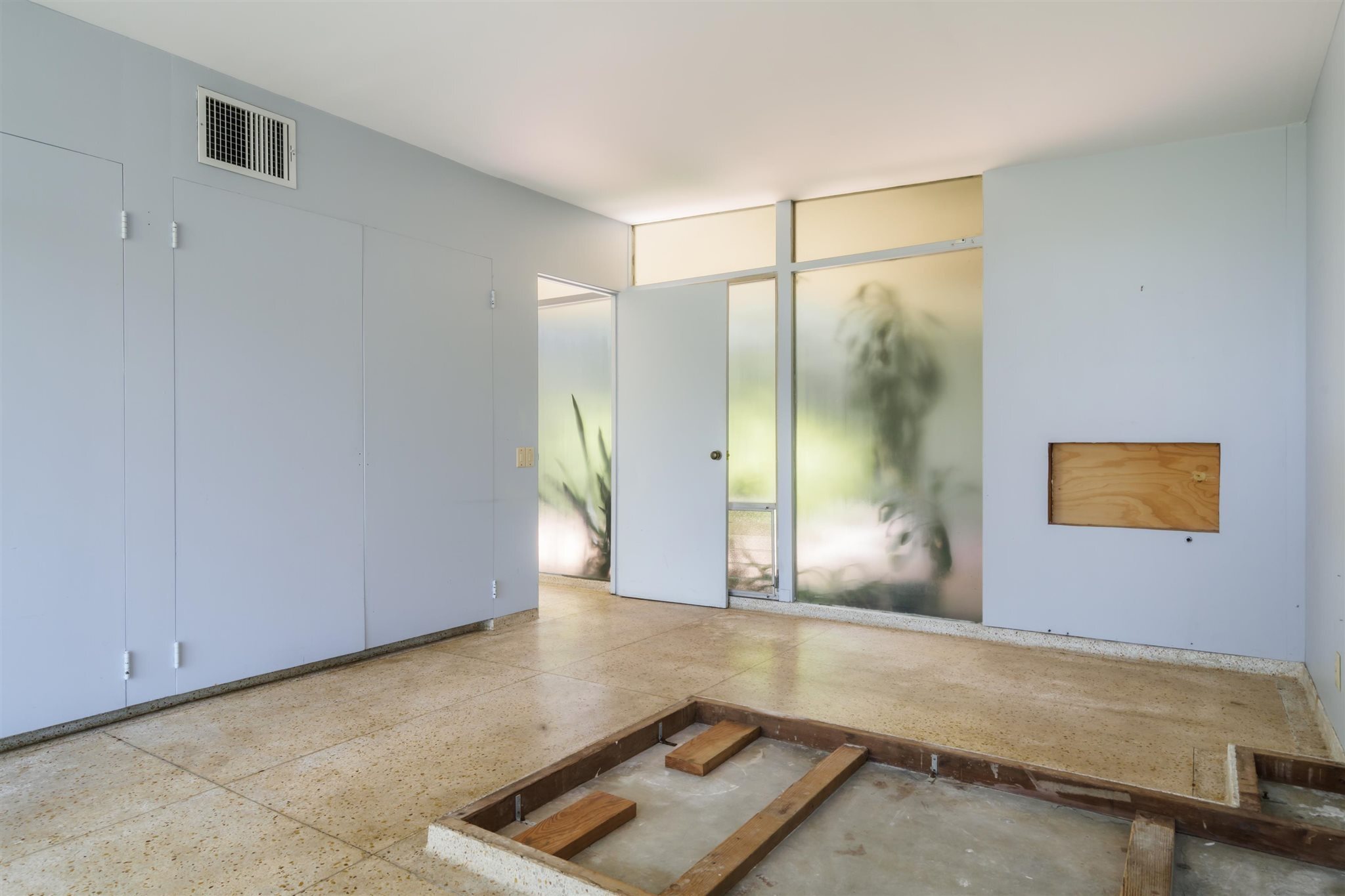  2885 Edgewick Road - 物件實景