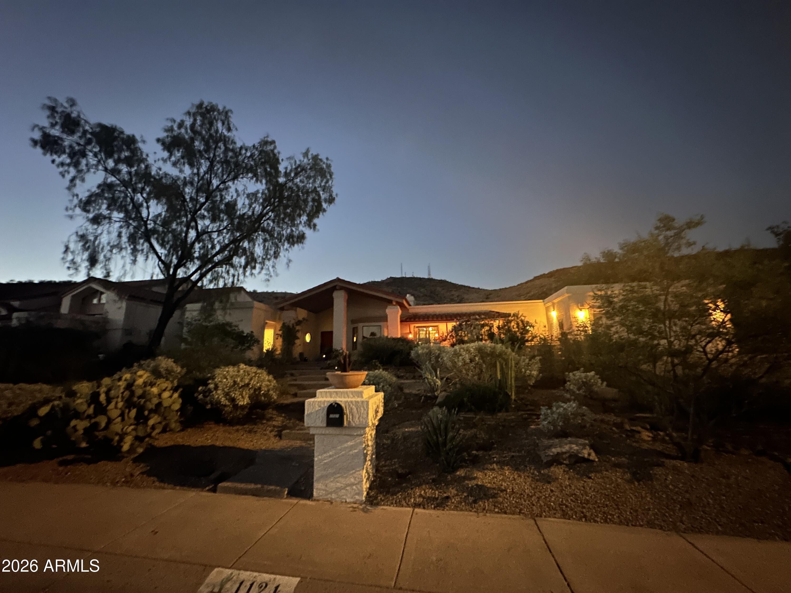  1121 W Aster Drive  Phoenix, AZ - 物件實景