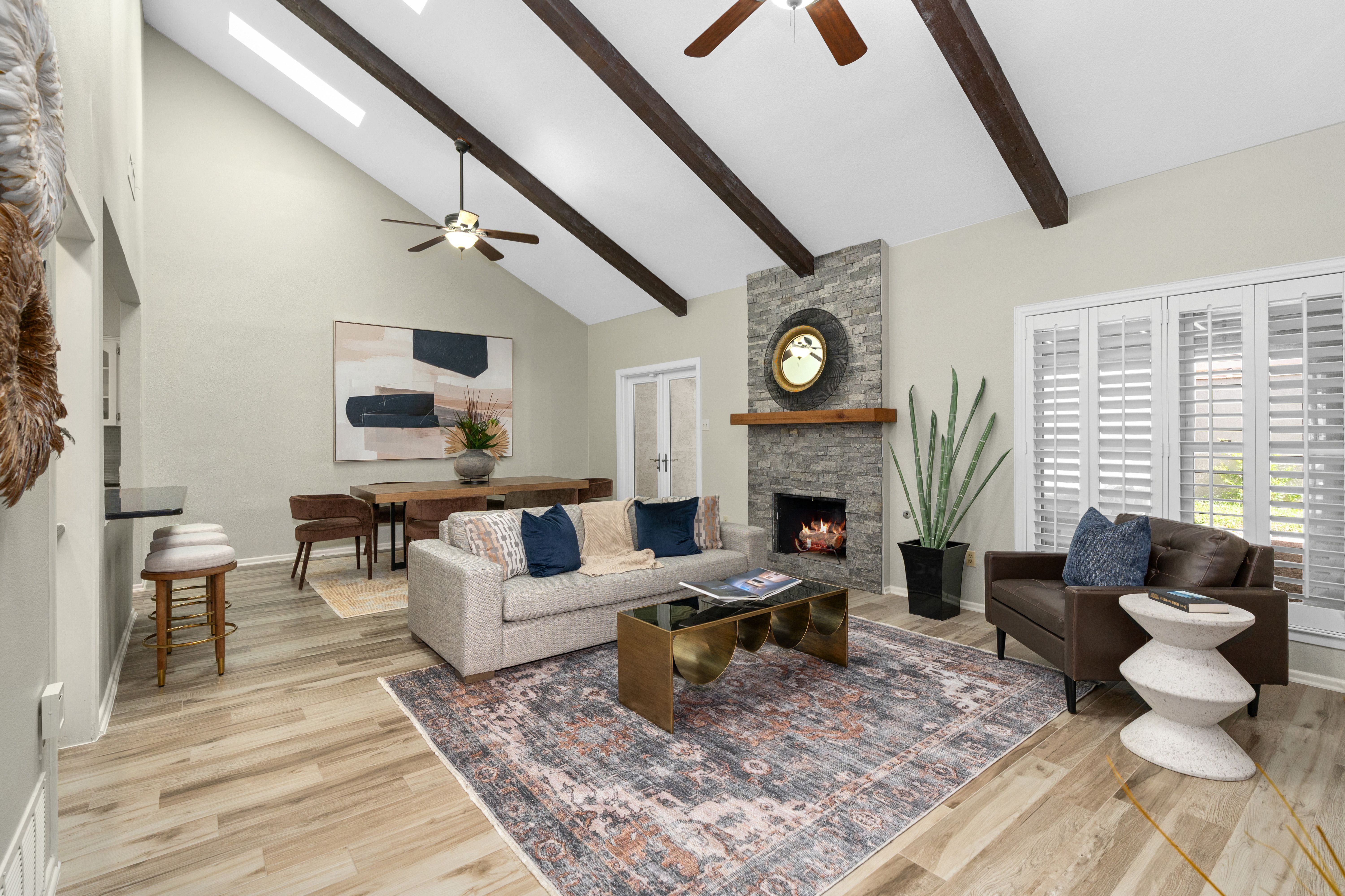  Refined Townhome in Alamo Heights - 物件實景