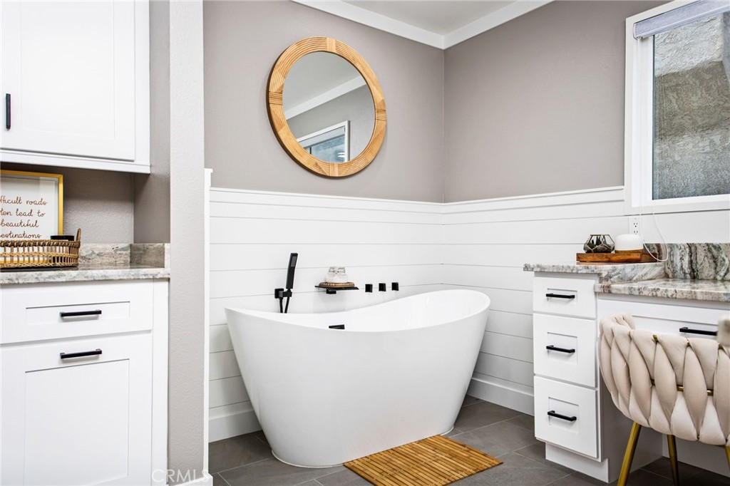 Canyon Lake, California, 92587, United States, 4 Bedrooms Bedrooms, ,3 BathroomsBathrooms,Residential,For Sale,2036955