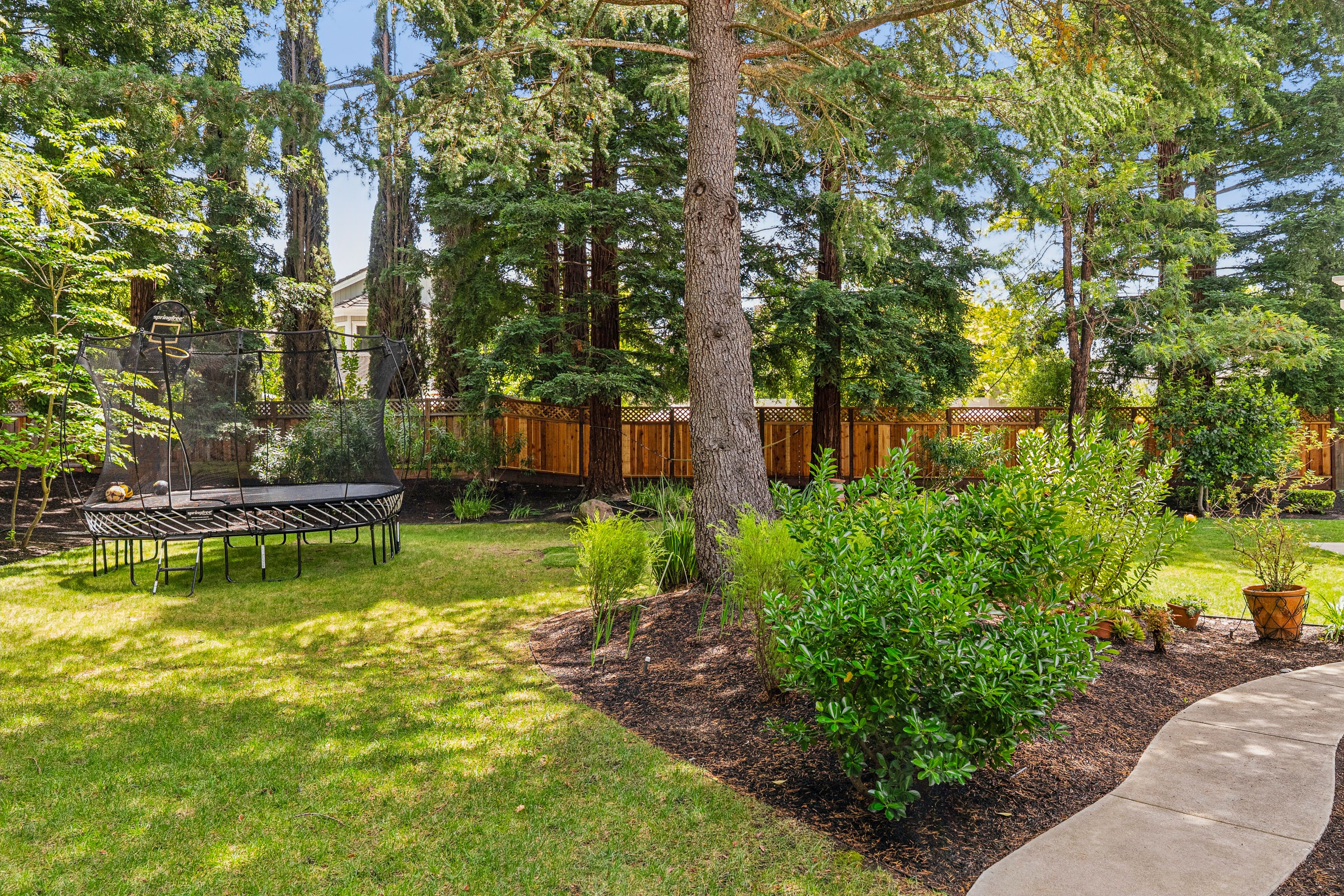  Private Blackhawk Living with Resort Amenities and Prime East Bay Location - 物件實景