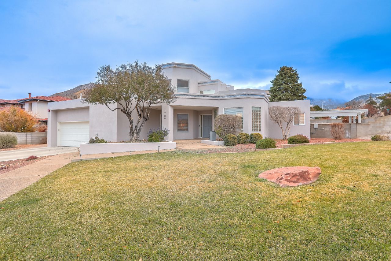 Albuquerque, New Mexico, 87112, United States, 4 Bedrooms Bedrooms, ,2 BathroomsBathrooms,Residential,For Sale,2002975