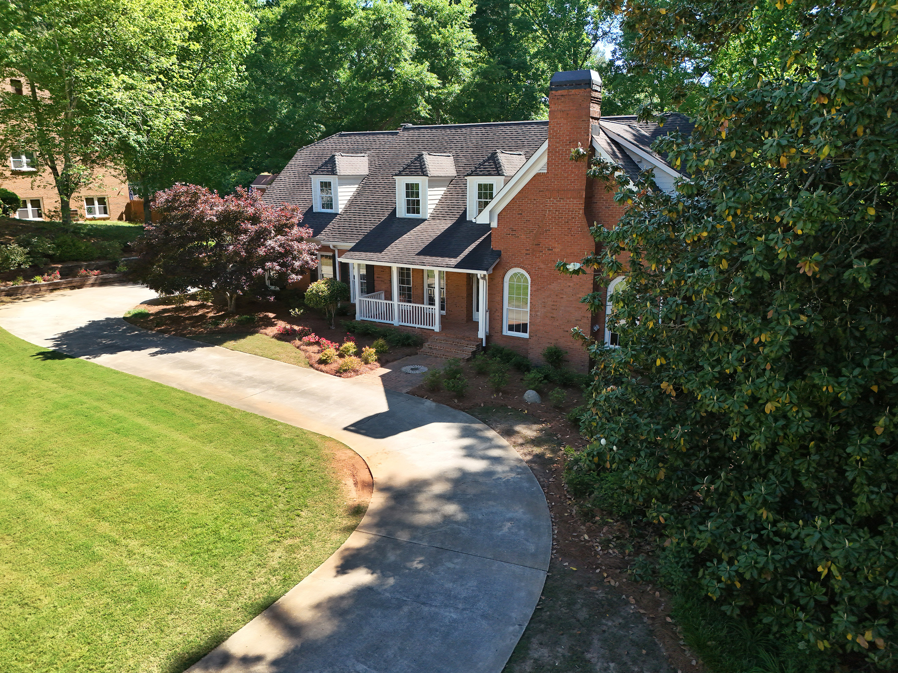  Custom-Built Brick Home with Saltwater Pool in Conyers - 物件實景