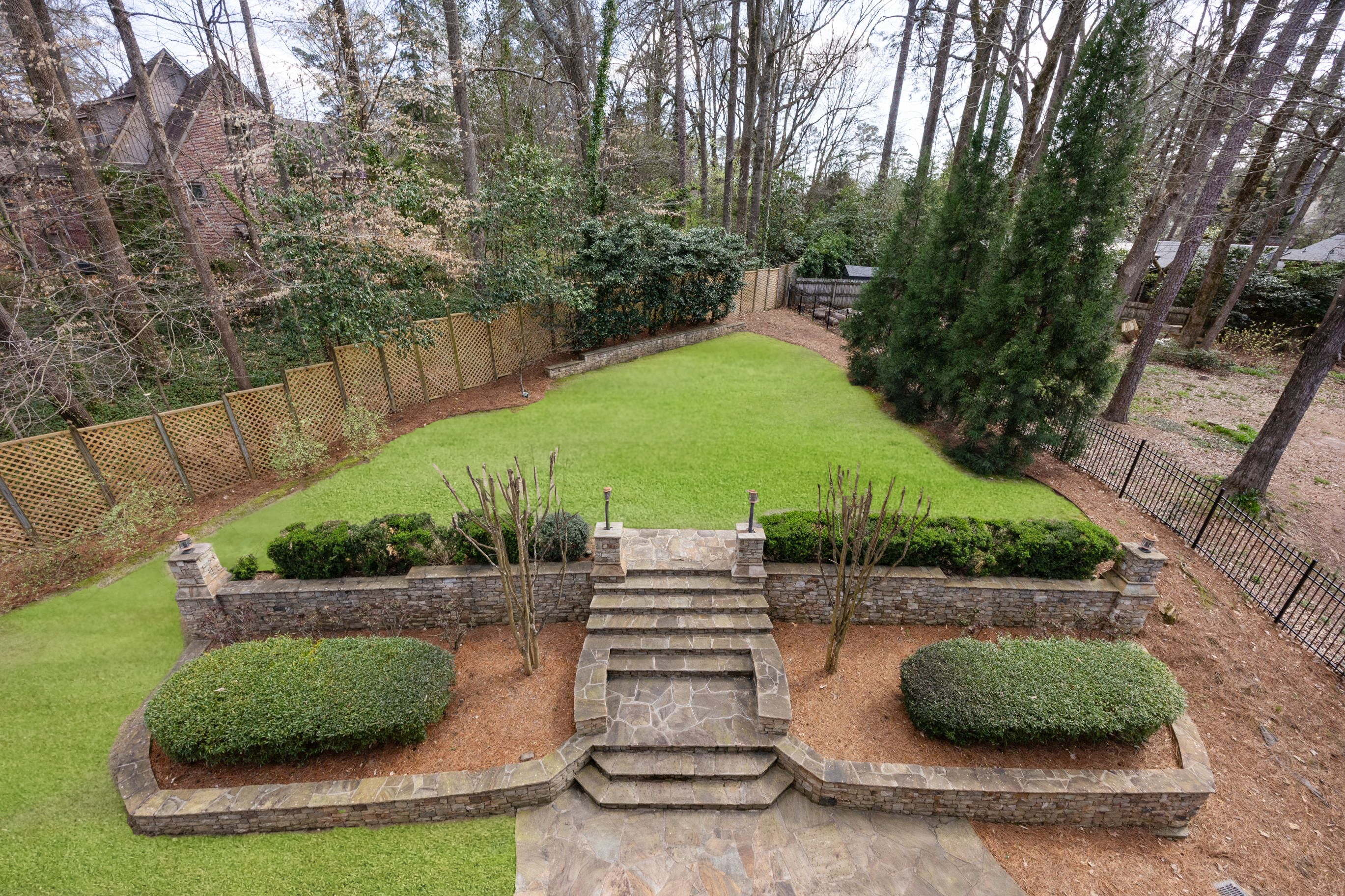  Move-in Ready Home Offers Exceptional Space, Comfort, and Craftsmanship - 物件實景