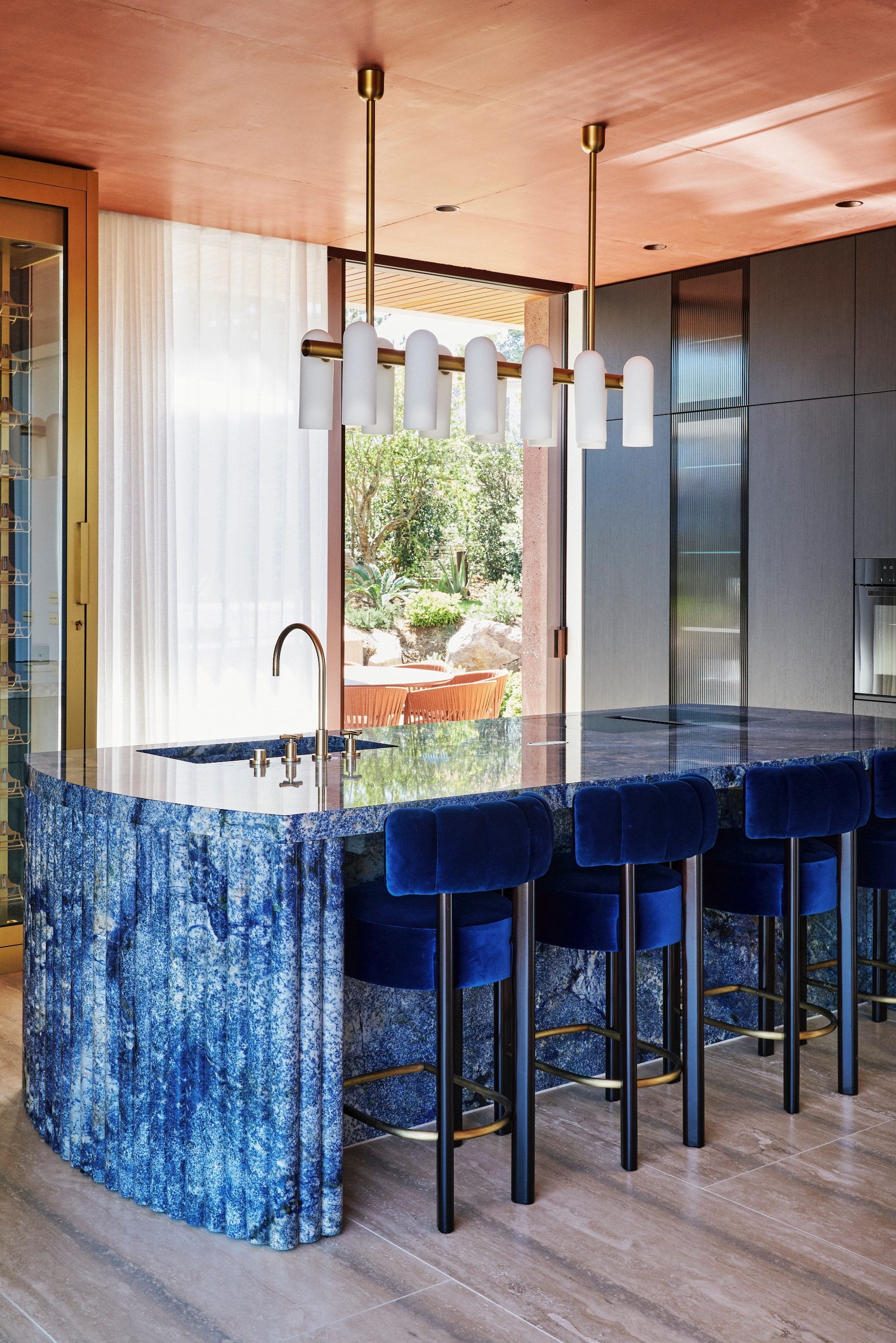  Mandelieu-la-Napoule, contemporary seafront villa with pool and Mediterranean v… - 物件實景