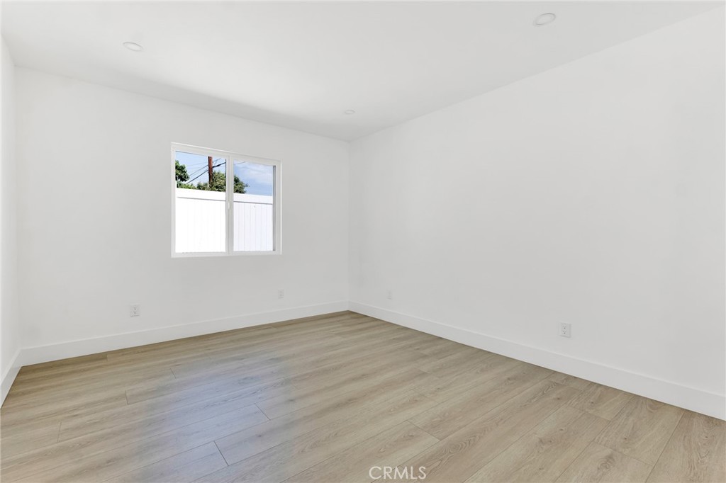 Arleta, California, 91331, United States, 6 Bedrooms Bedrooms, ,4 BathroomsBathrooms,Residential,For Sale,1941293
