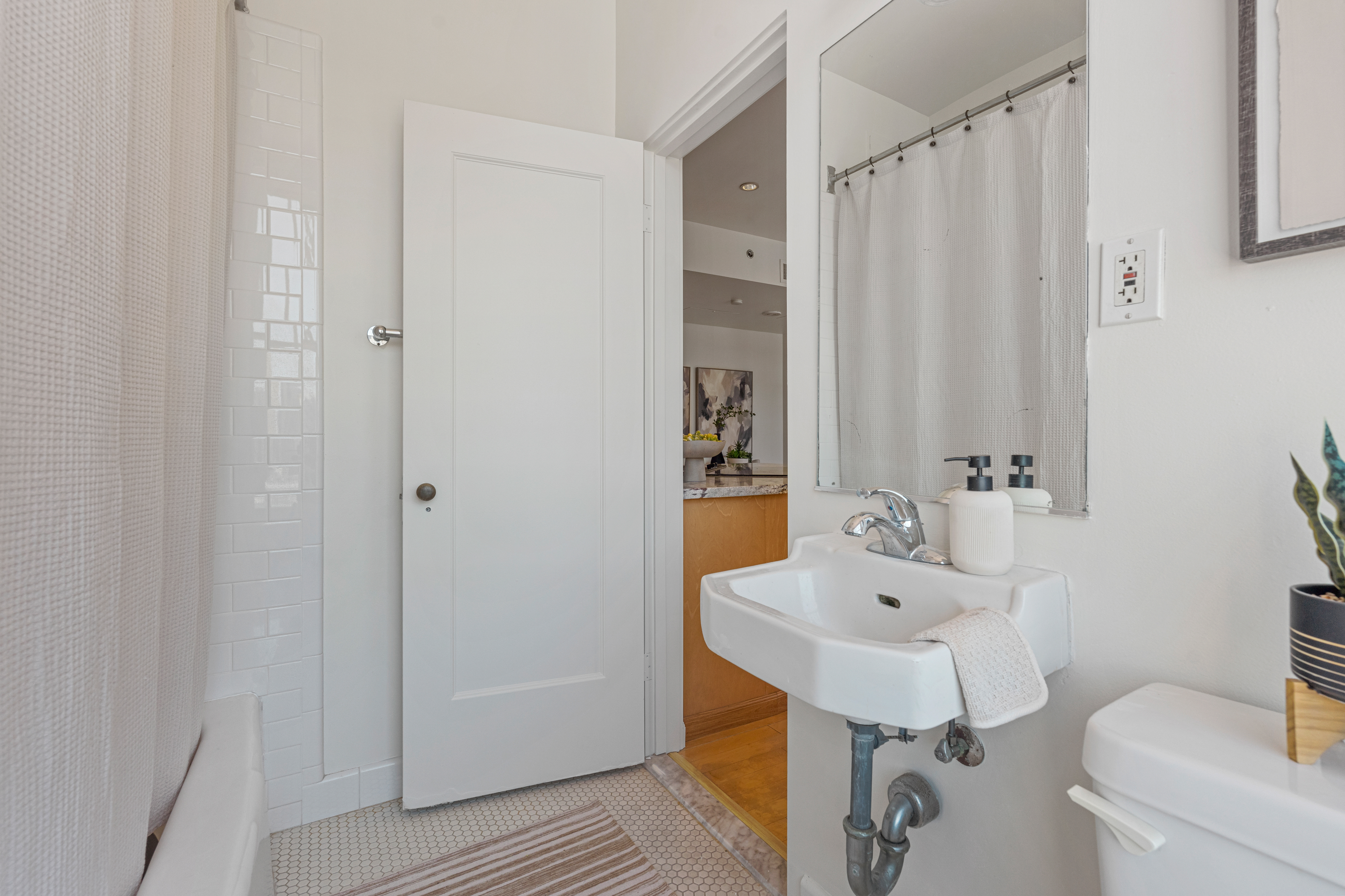  702 Ash Street, San Diego, CA 92101 - 物件實景