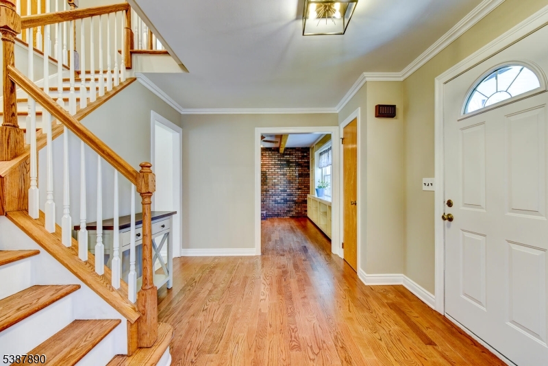 Branchburg Twp., New Jersey, 08876, United States, 4 Bedrooms Bedrooms, ,3 BathroomsBathrooms,Residential,For Sale,1992808