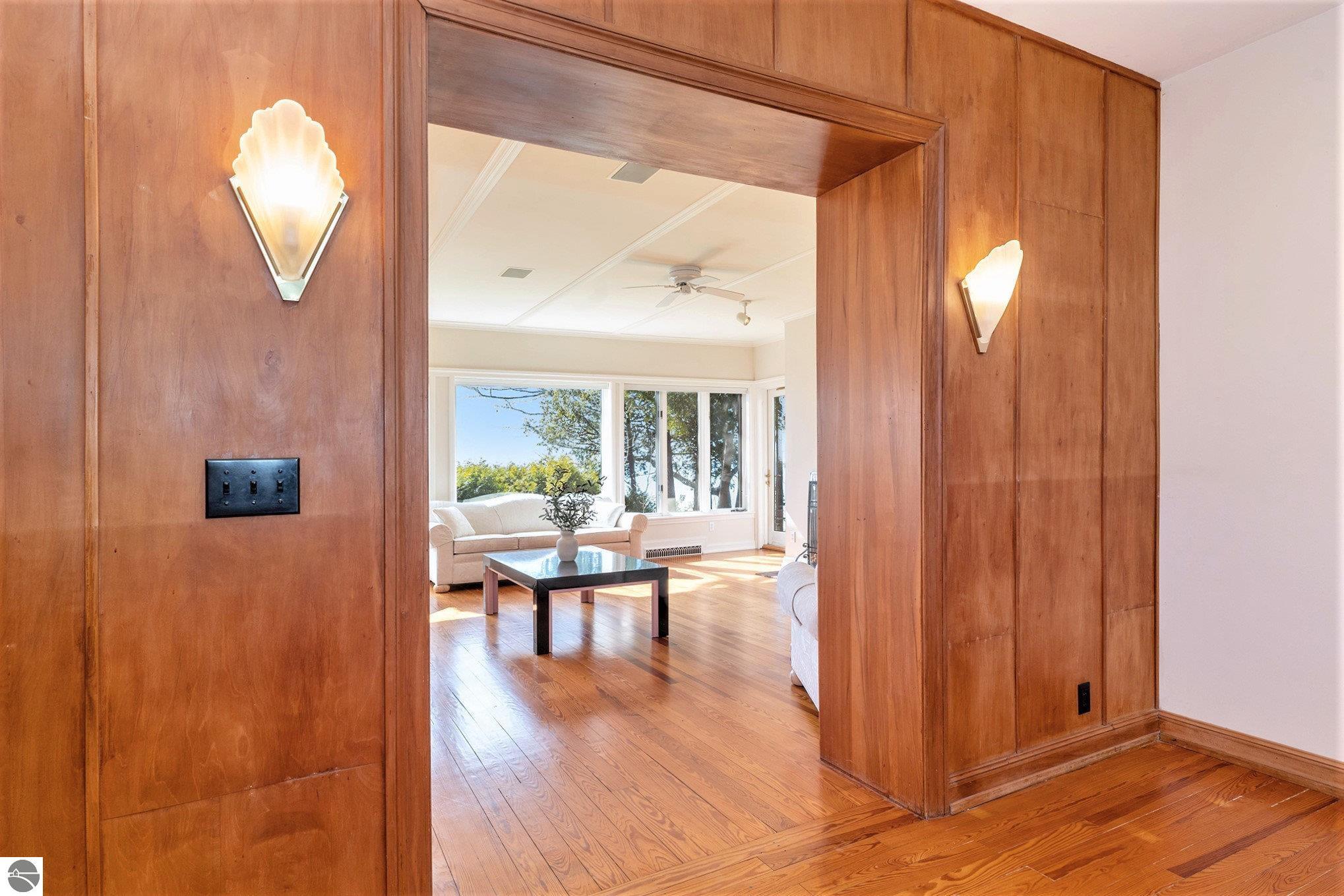 Frankfort, Michigan, 49635-9746, United States, 7 Bedrooms Bedrooms, ,5 BathroomsBathrooms,Residential,For Sale,1975140