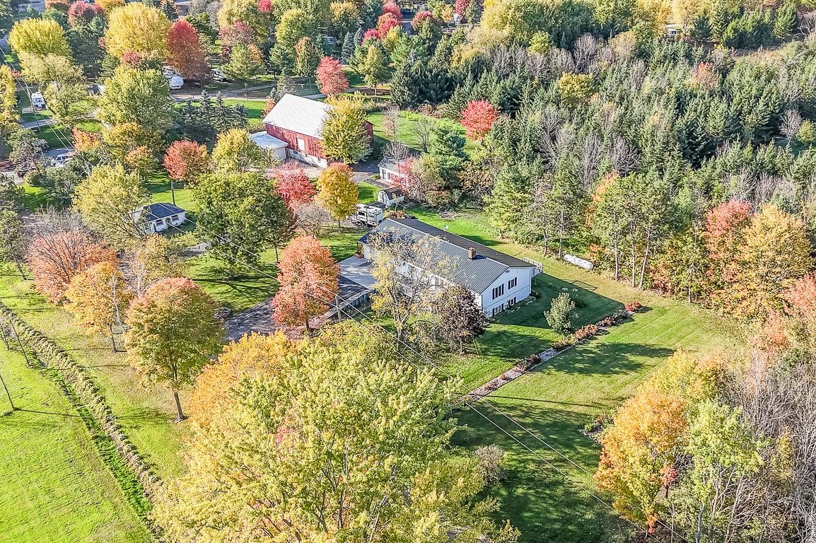 New London, Wisconsin, 54961-8021, United States, 4 Bedrooms Bedrooms, ,2 BathroomsBathrooms,Residential,For Sale,1984435