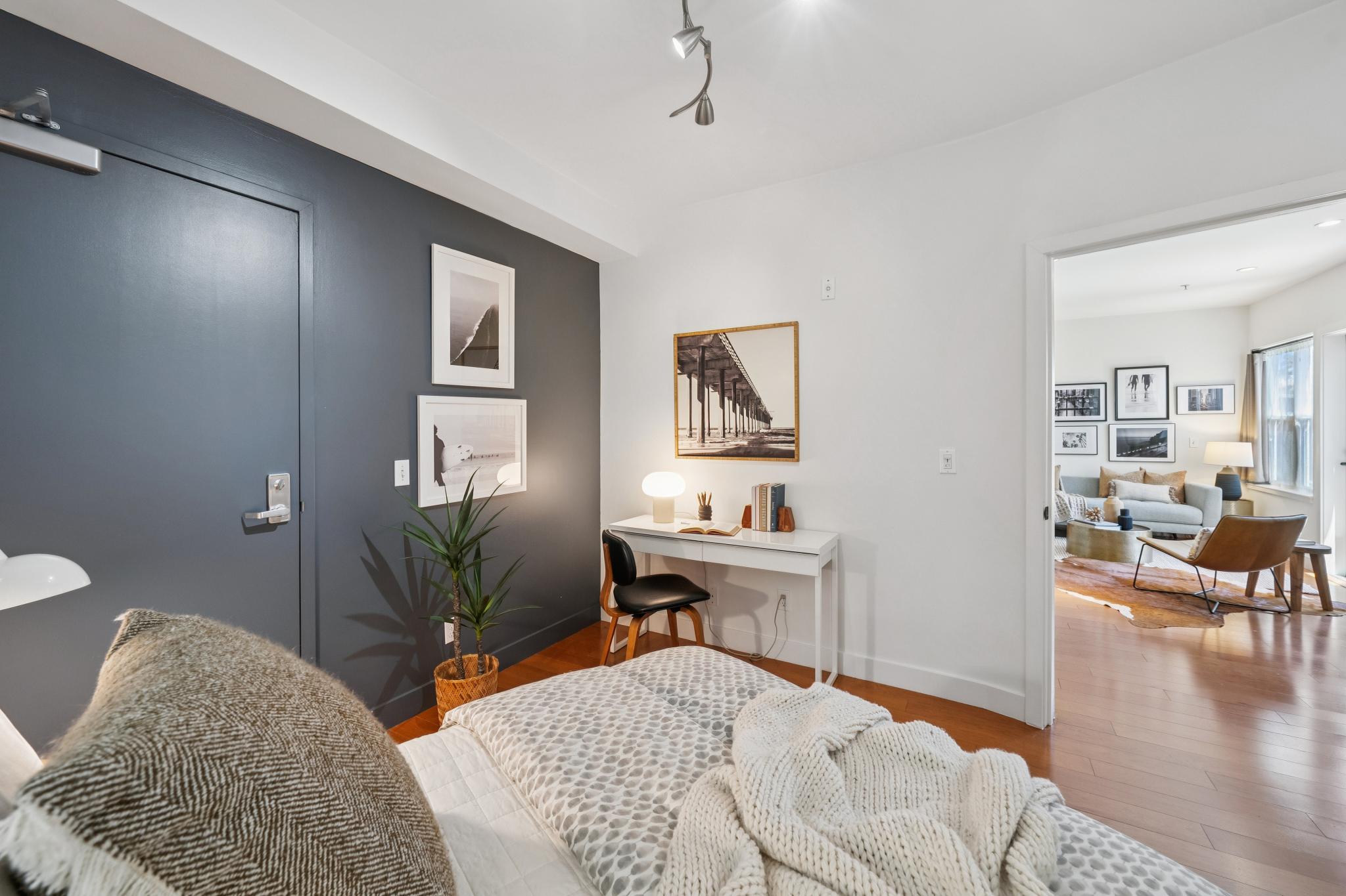  4343 3rd Street #202 - 物件實景