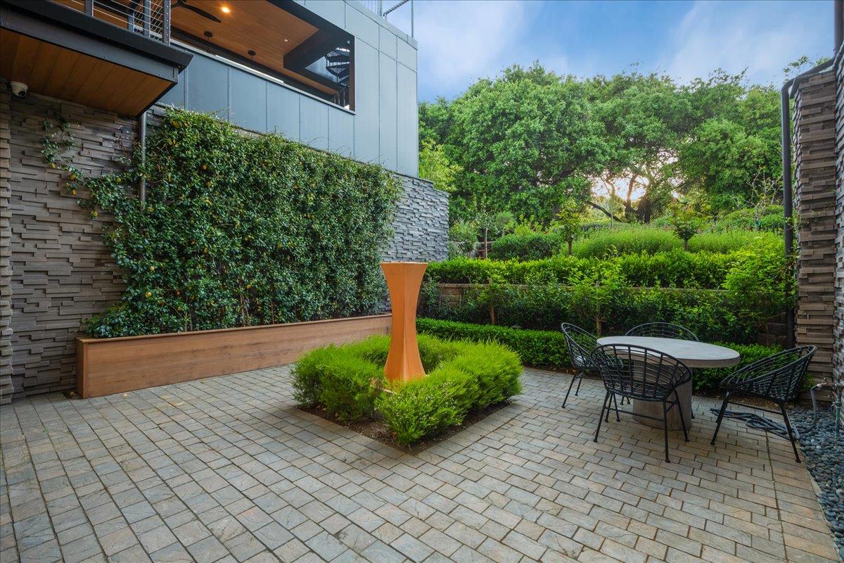 Saratoga, California, 95070, United States, 6 Bedrooms Bedrooms, ,11 BathroomsBathrooms,Residential,For Sale,1971416