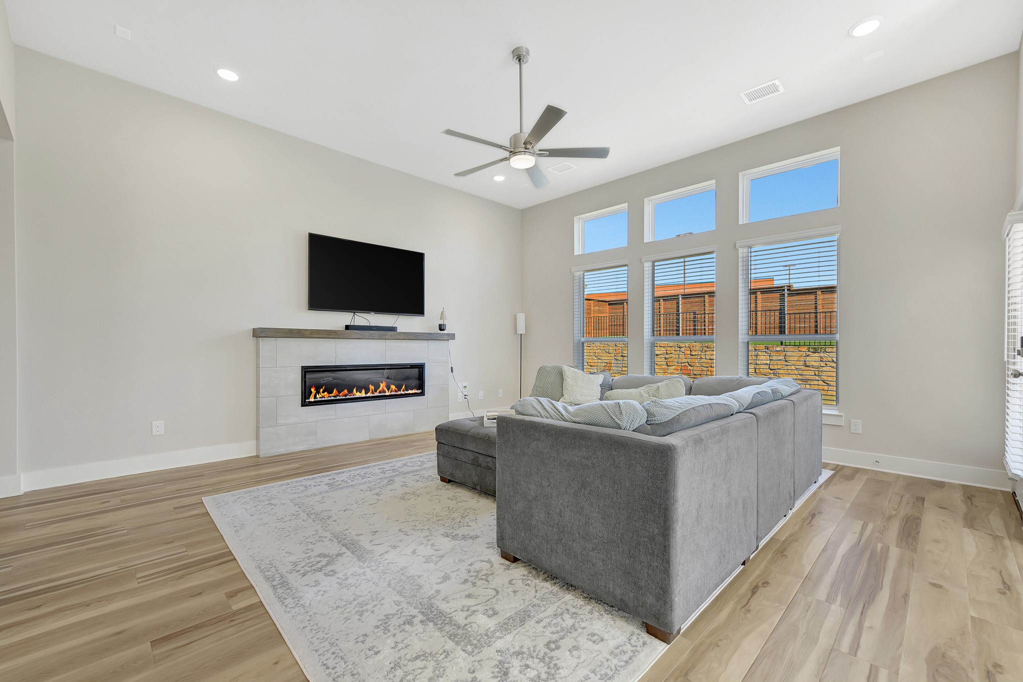 Mesquite, Texas, 75181, United States, 4 Bedrooms Bedrooms, ,3 BathroomsBathrooms,Residential,For Sale,1962301