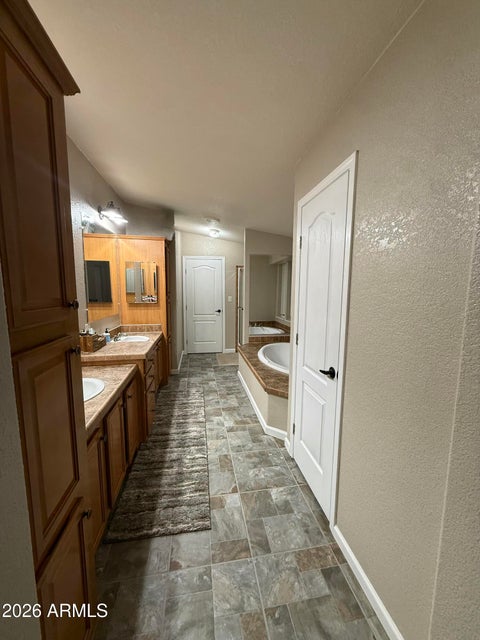 Wittmann, Arizona, 85361, United States, 4 Bedrooms Bedrooms, ,3 BathroomsBathrooms,Residential,For Sale,2009240