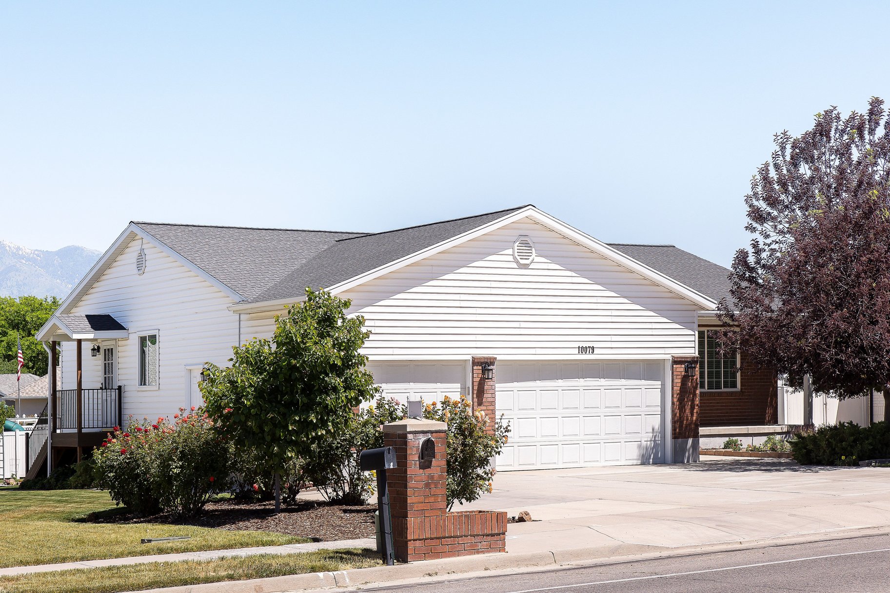  Lovingly Maintained Exceptional Home - 物件實景