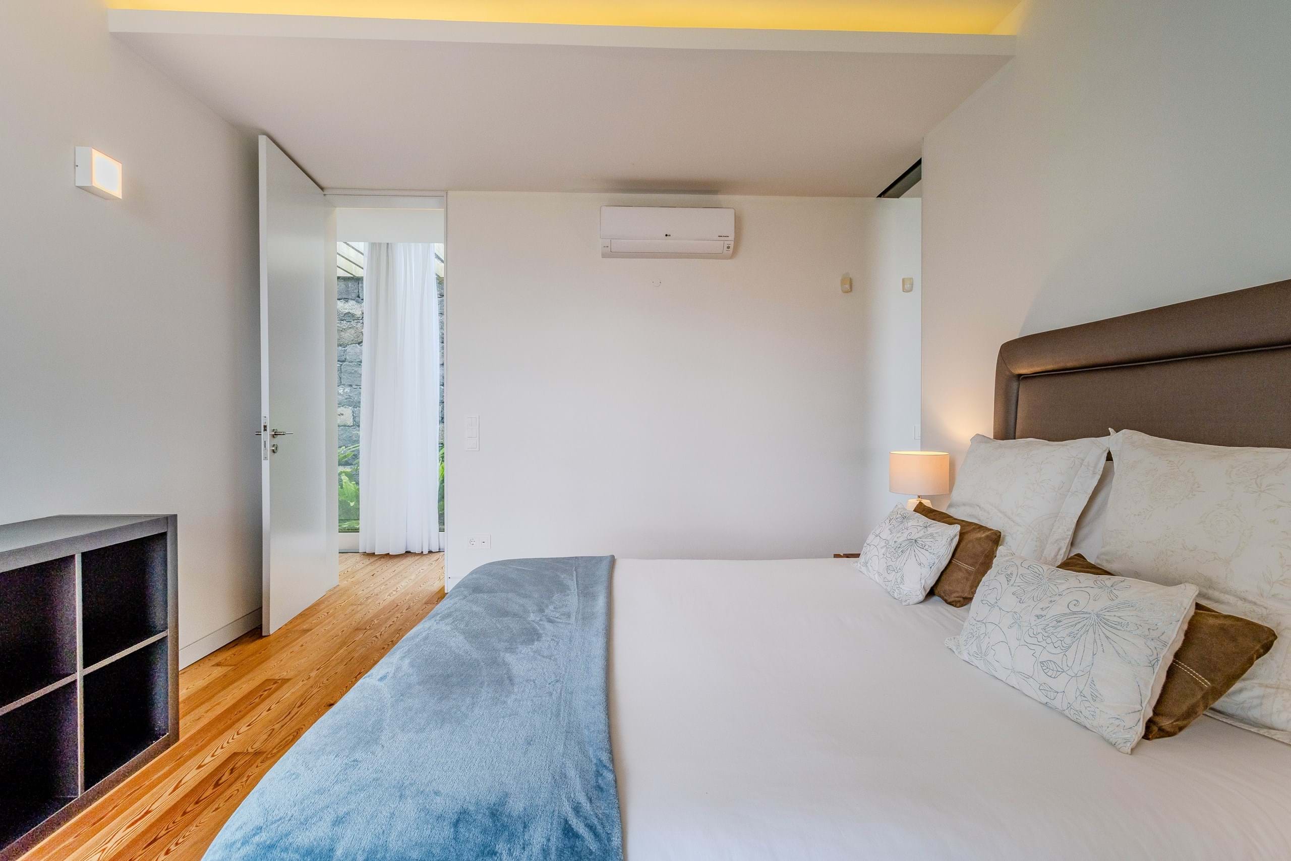 Ponta Delgada, Ilha de São Miguel, 9560-501, PT, 3 Bedrooms Bedrooms, ,4 BathroomsBathrooms,Residential,For Sale,1826448