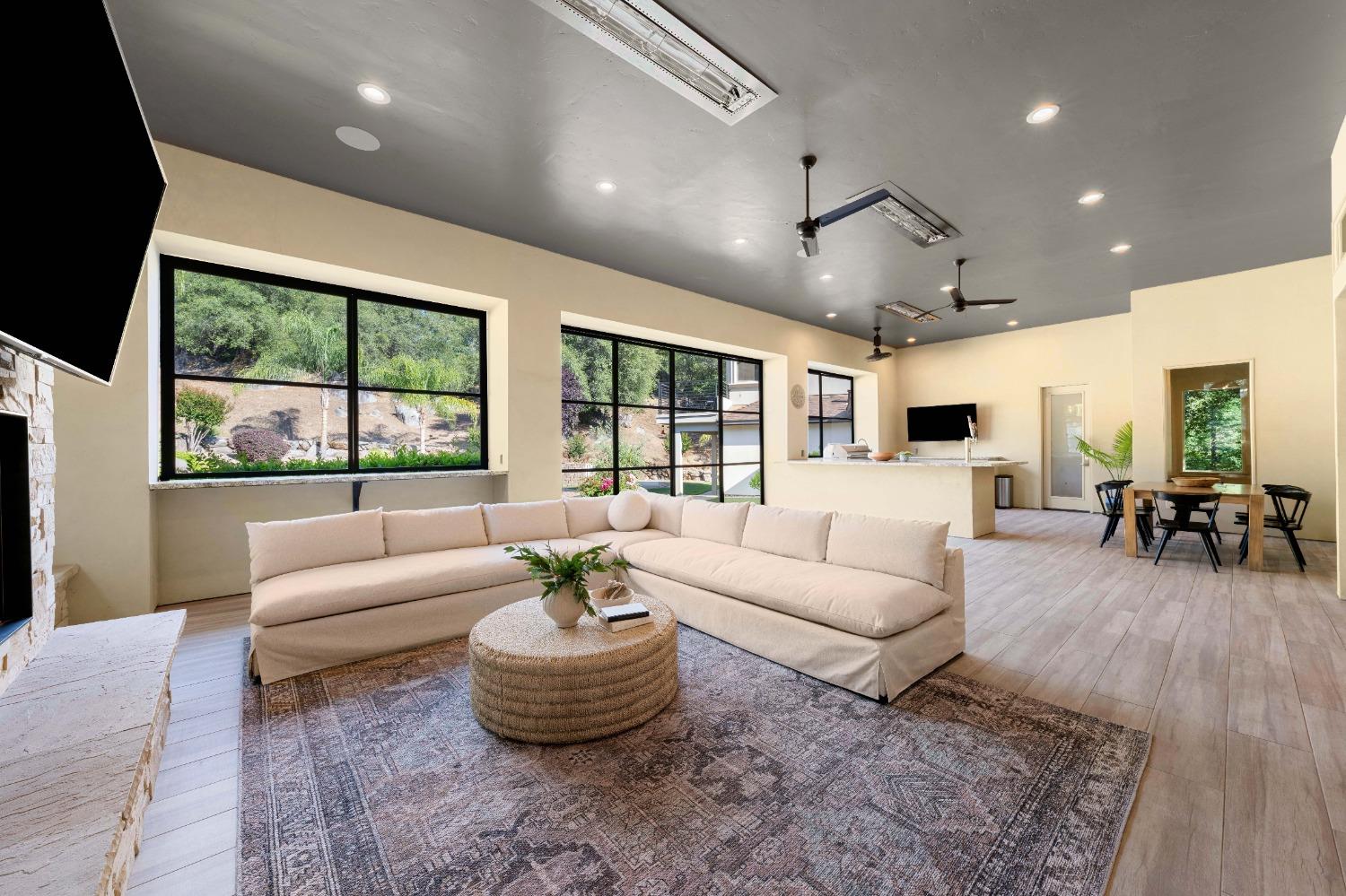 Loomis, California, 95650, United States, 5 Bedrooms Bedrooms, ,6 BathroomsBathrooms,Residential,For Sale,1744630