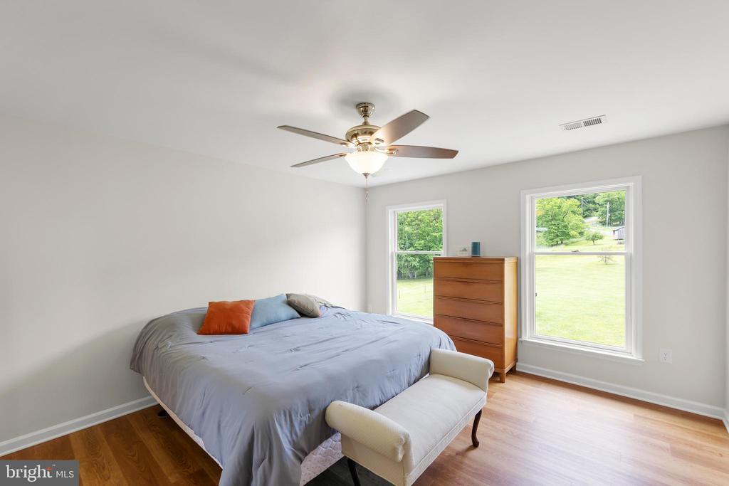 Winchester, Virginia, 22603, United States, 4 Bedrooms Bedrooms, ,3 BathroomsBathrooms,Residential,For Sale,1838915