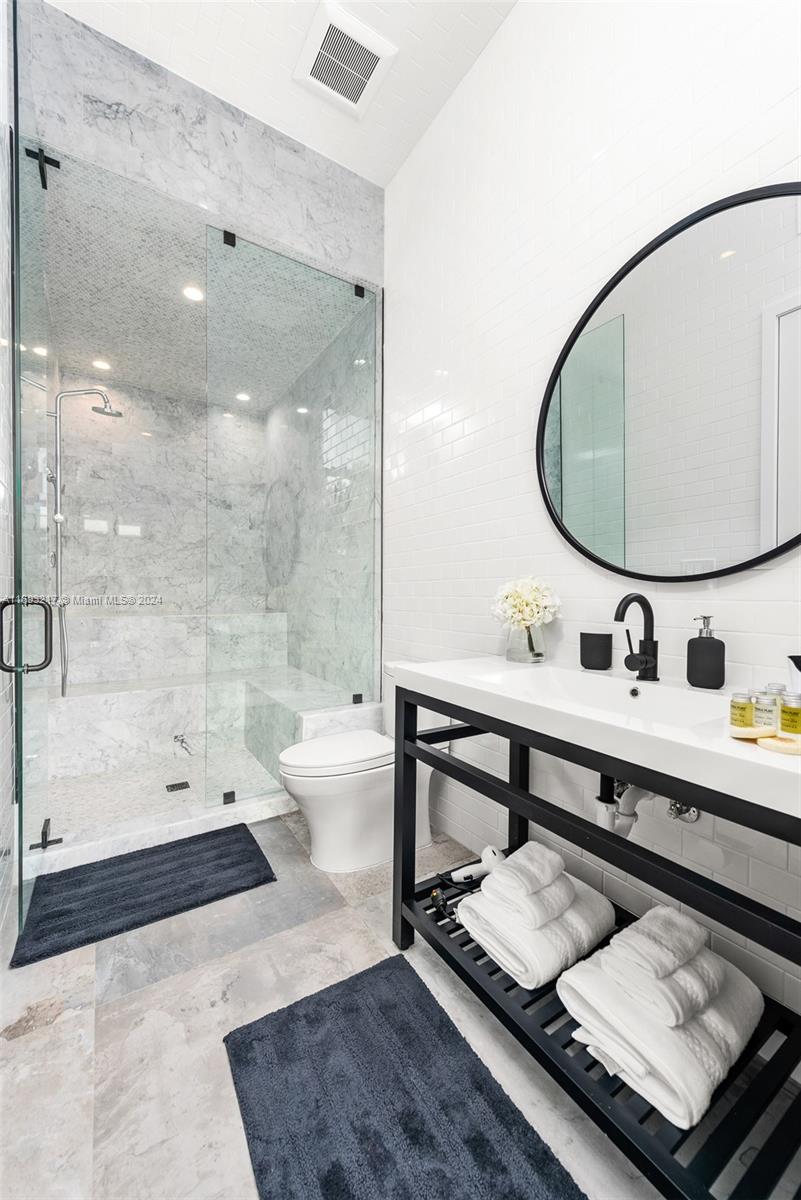 1000 NE 89th St, Miami, Florida, 33138, United States, 6 Bedrooms Bedrooms, ,7 BathroomsBathrooms,Residential,For Sale,1000 NE 89th St,1666048