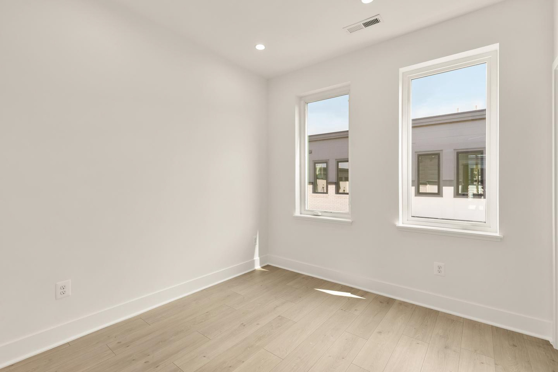  2615 Olmsted Court NW, Washington, DC, 20001 - 物件實景