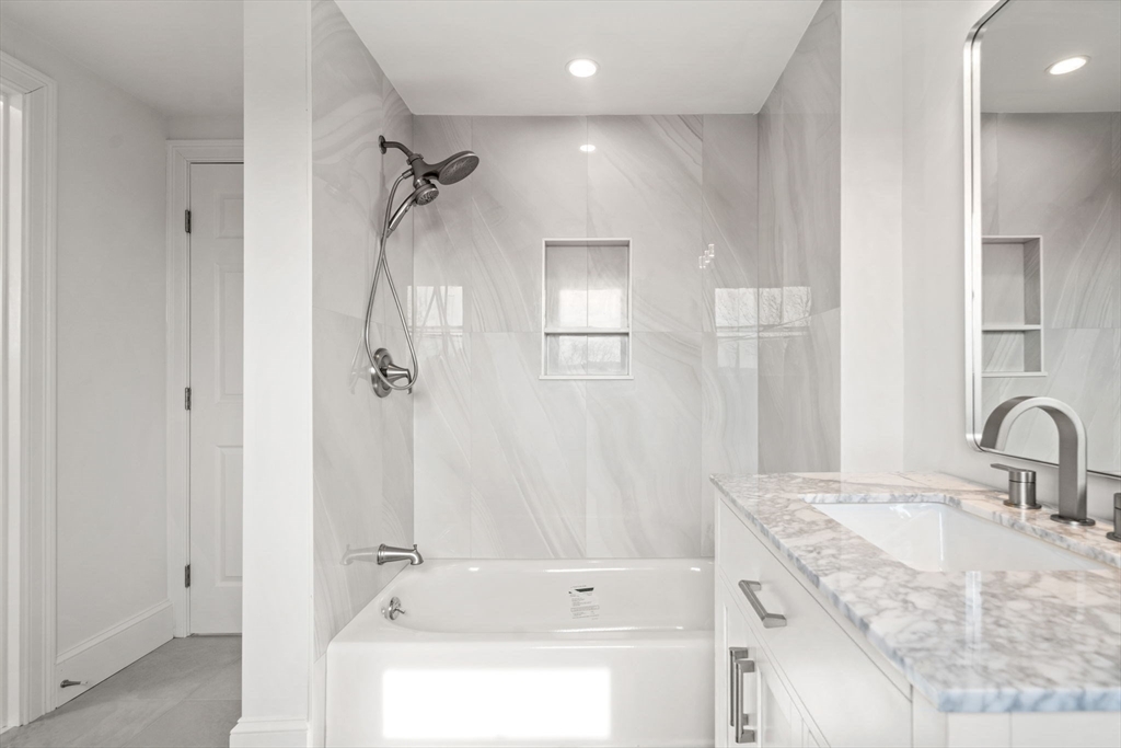 Boston, Massachusetts, 02132, United States, 3 Bedrooms Bedrooms, ,2 BathroomsBathrooms,Residential,For Sale,1898470