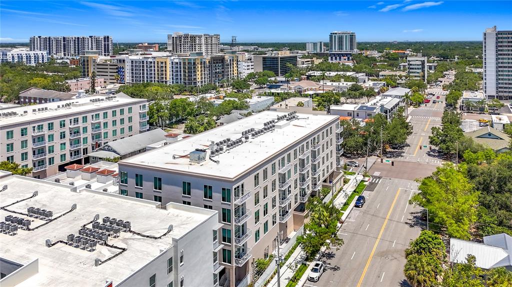 St Petersburg, Florida, 33701, United States, 2 Bedrooms Bedrooms, ,2 BathroomsBathrooms,Residential,For Sale,1889931