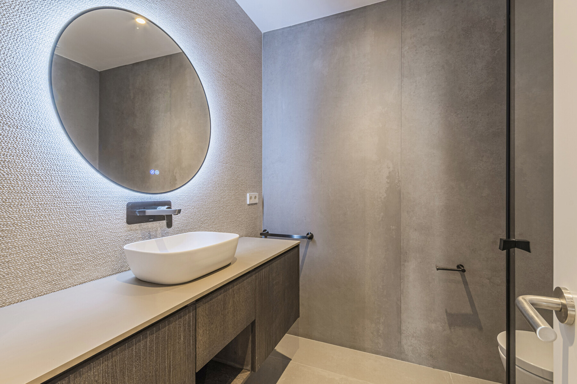  Elegant 5 Bedroom Renovated Apartment in Barcelona - 物件實景