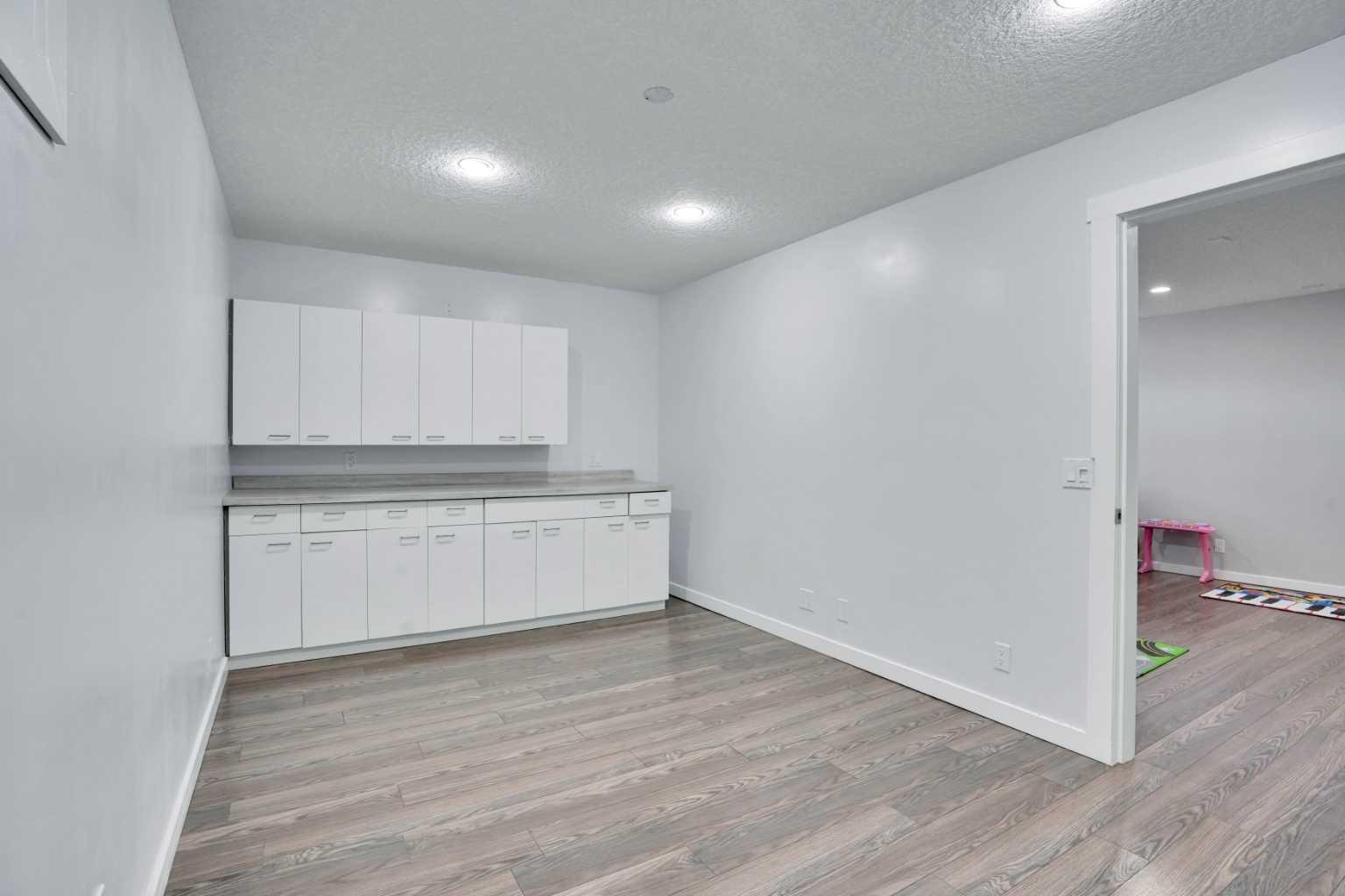 CALGARY, Alberta, T3M 0N7, CA, 4 Bedrooms Bedrooms, ,4 BathroomsBathrooms,Residential,For Sale,1908583