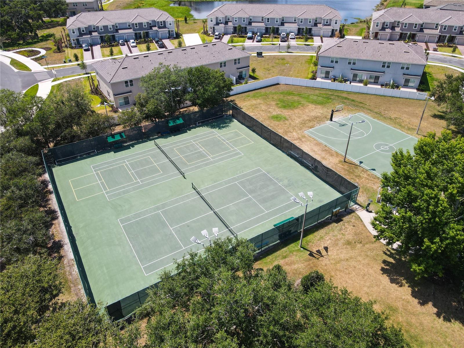 KISSIMMEE, Florida, 34746, United States, 4 Bedrooms Bedrooms, ,4 BathroomsBathrooms,Residential,For Sale,1976341