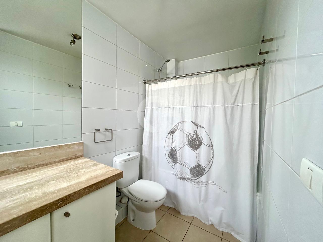 Lo Barnechea, Chile, 6 Bedrooms Bedrooms, ,5 BathroomsBathrooms,Residential,For Sale,1971656