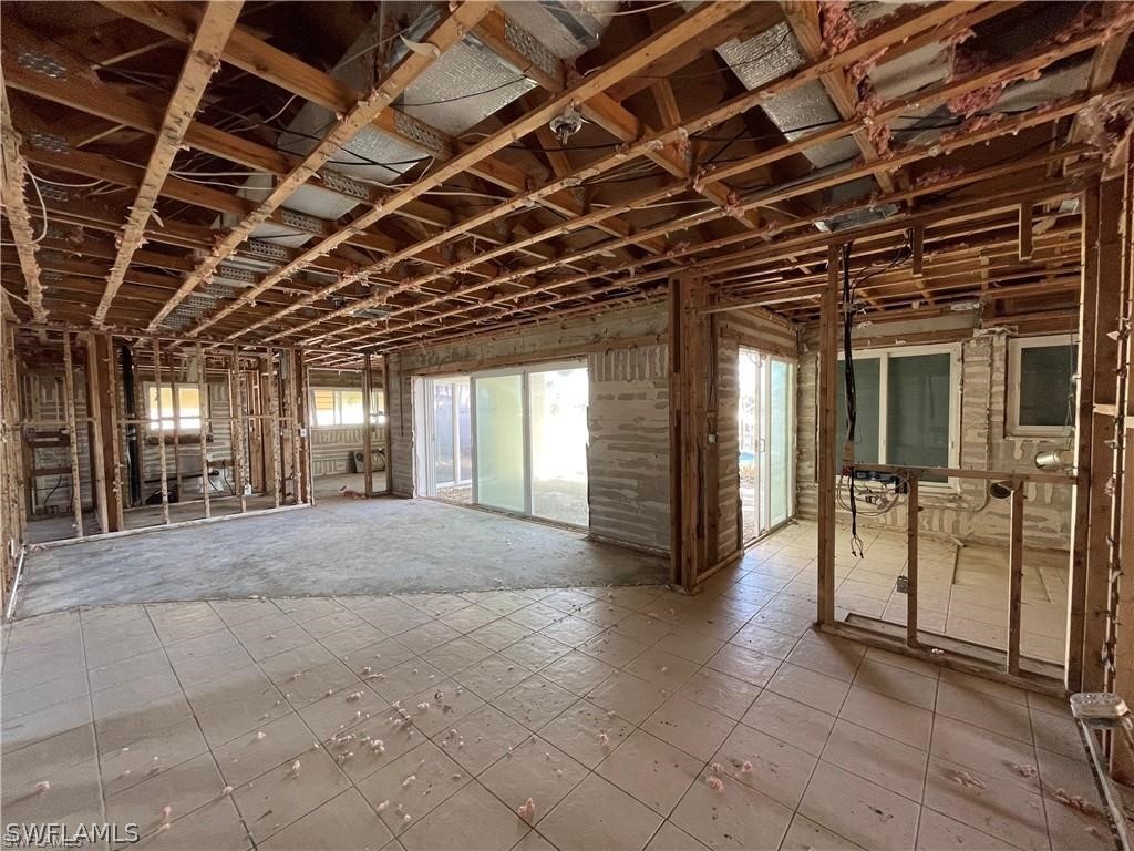 Fort Myers Beach, Florida, 33931, United States, 2 Bedrooms Bedrooms, ,2 BathroomsBathrooms,Residential,For Sale,1942695
