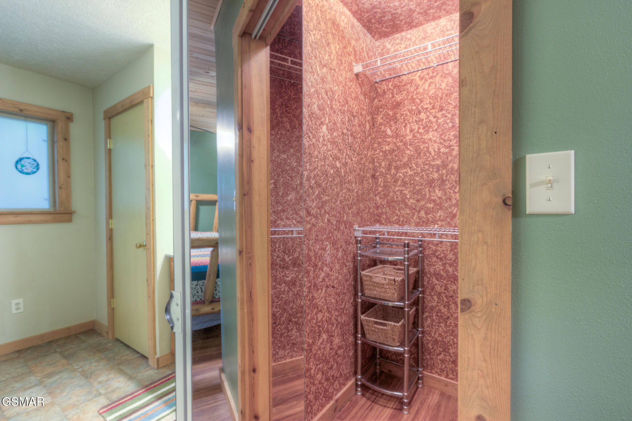 Gatlinburg, Tennessee, 37738, United States, 3 Bedrooms Bedrooms, ,4 BathroomsBathrooms,Residential,For Sale,1979752