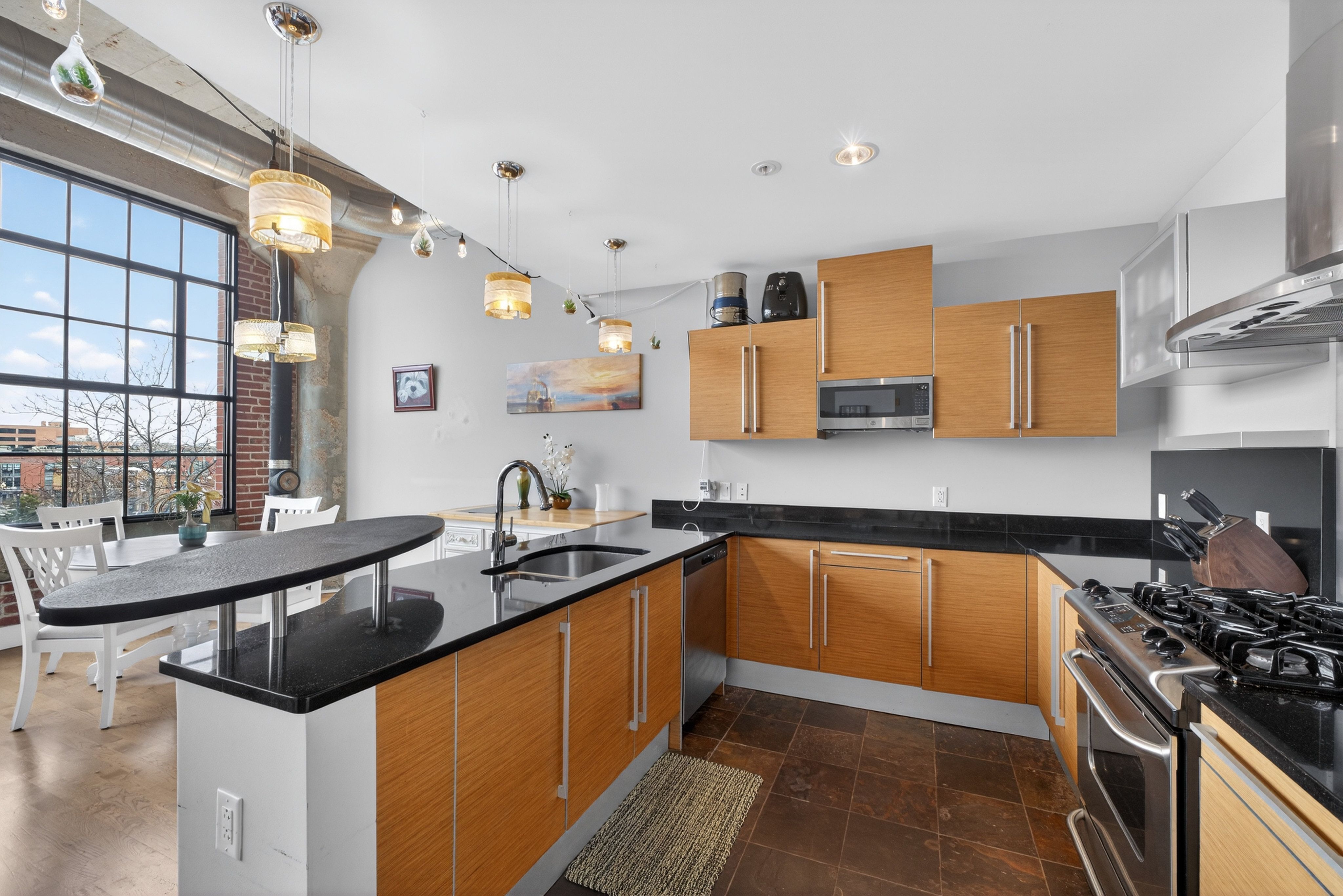  Elegant Loft in Central West End with Modern Features - 物件實景
