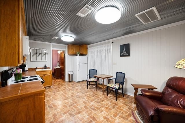 Trout, Louisiana, 71371, United States, 3 Bedrooms Bedrooms, ,4 BathroomsBathrooms,Residential,For Sale,1930680