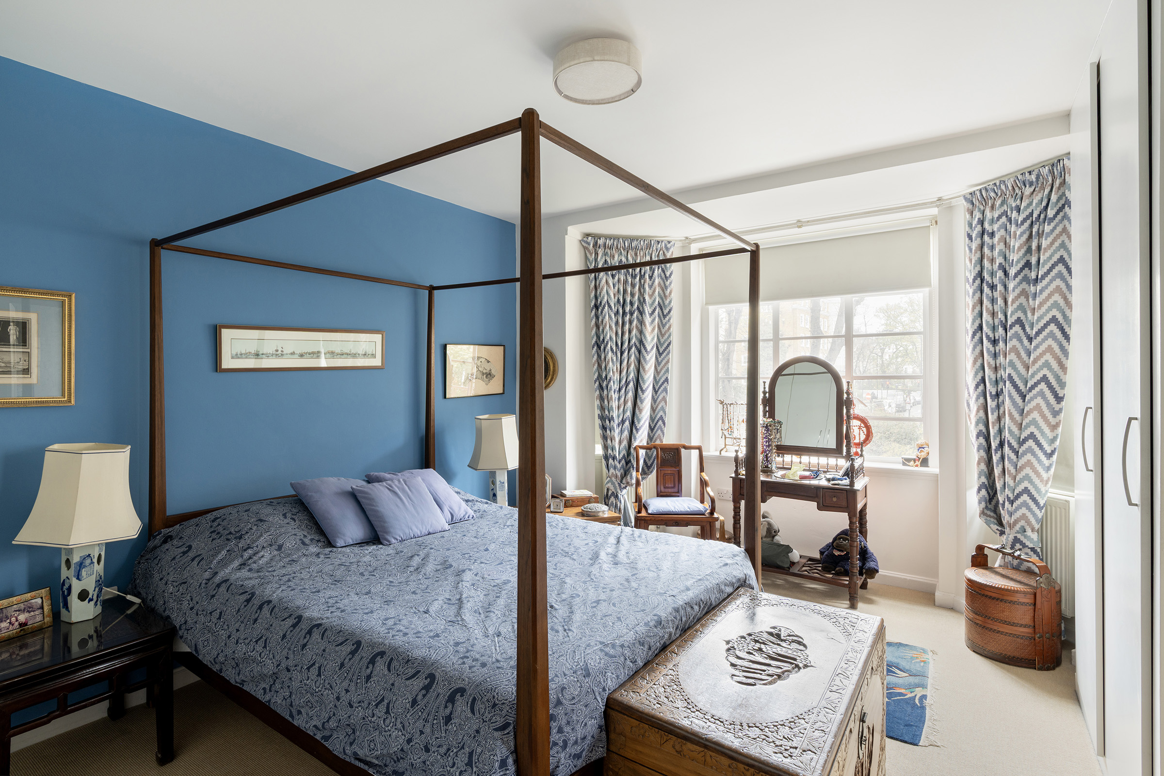  A Three-Bedroom Apartment in a Prime Holland Park Mansion Block - 物件實景