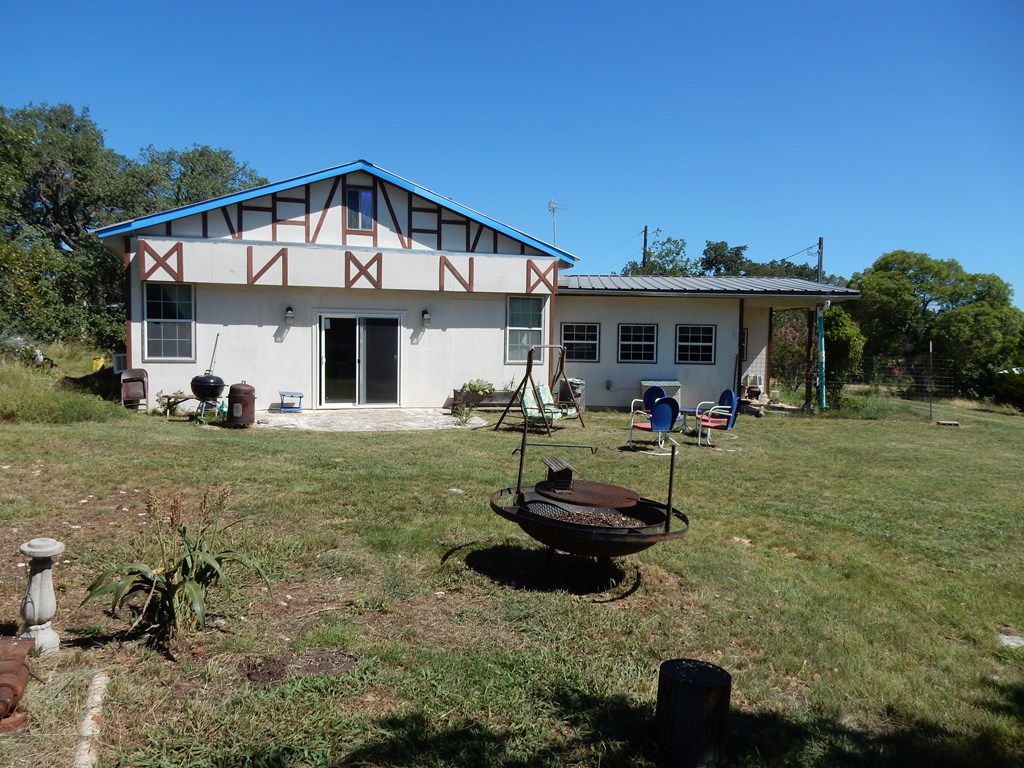 Fredericksburg, Texas, 78624, United States, ,Residential,For Sale,1921119