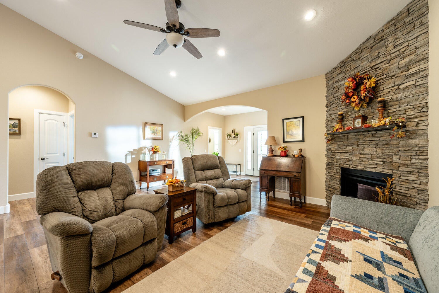 Sheridan, Wyoming, 82801, United States, 4 Bedrooms Bedrooms, ,2 BathroomsBathrooms,Residential,For Sale,1980620