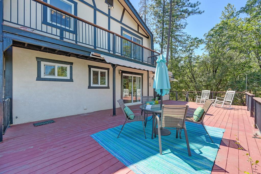 Applegate, California, 95703, United States, 3 Bedrooms Bedrooms, ,3 BathroomsBathrooms,Residential,For Sale,1912050