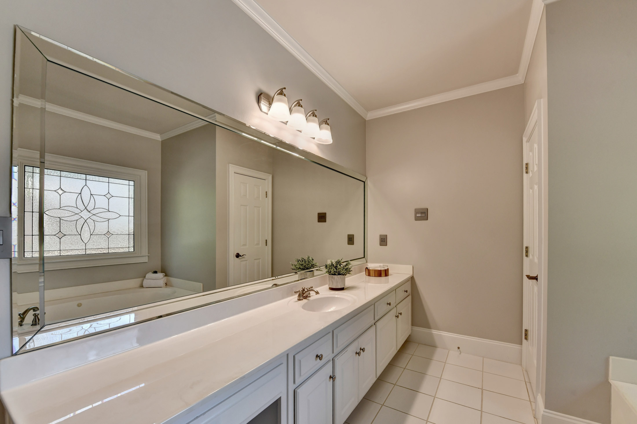  Beautifully Updated Brick Home in Alpharetta - 物件實景