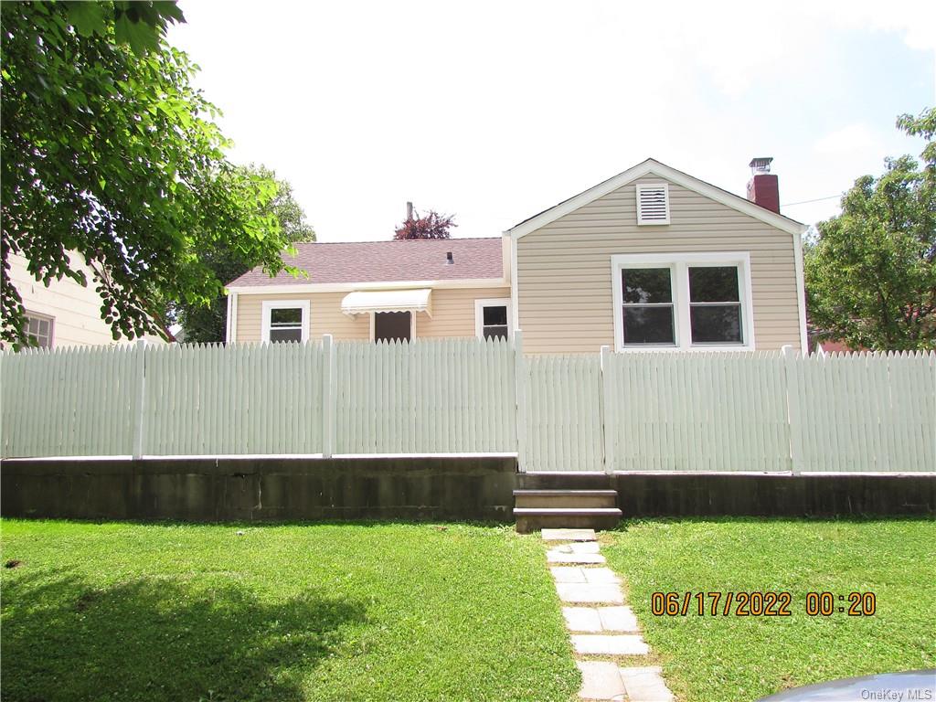 New Rochelle, New York, 10801, United States, 3 Bedrooms Bedrooms, ,1 BathroomBathrooms,Residential,For Sale,1942775
