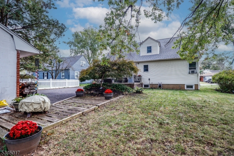 Rahway City, New Jersey, 07065, United States, 4 Bedrooms Bedrooms, ,2 BathroomsBathrooms,Residential,For Sale,1986510