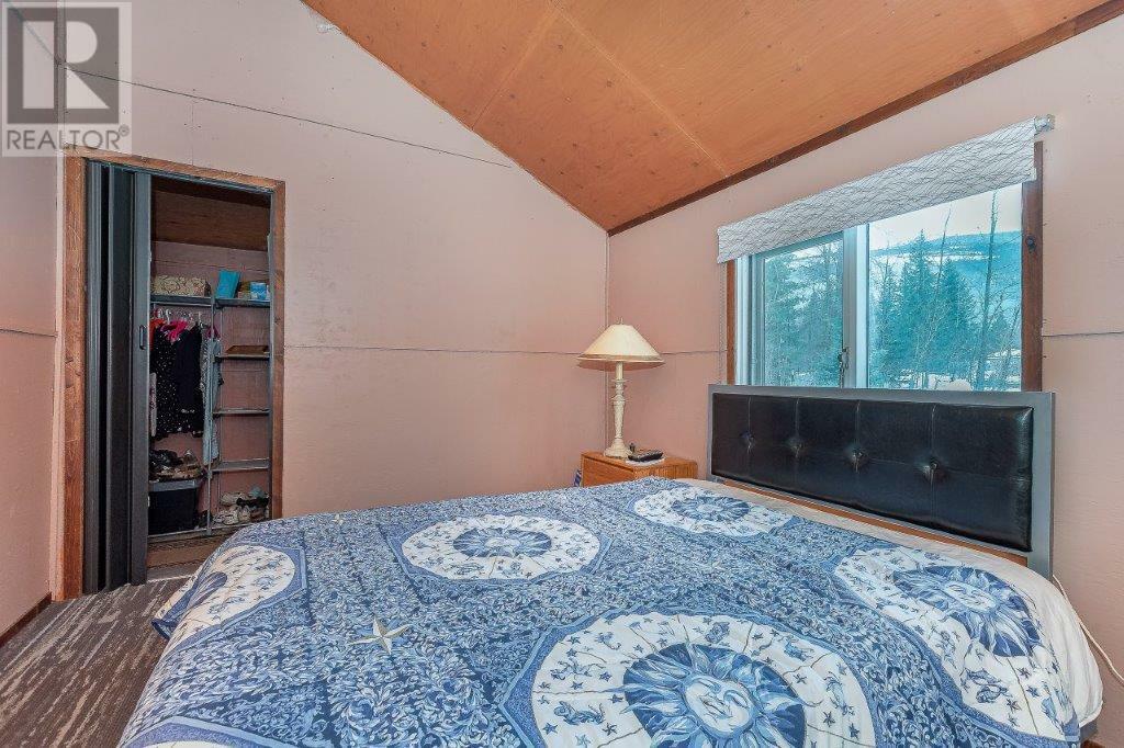 MALAKWA, British Columbia, V0E 2J0, CA, 2 Bedrooms Bedrooms, ,Residential,For Sale,1839032